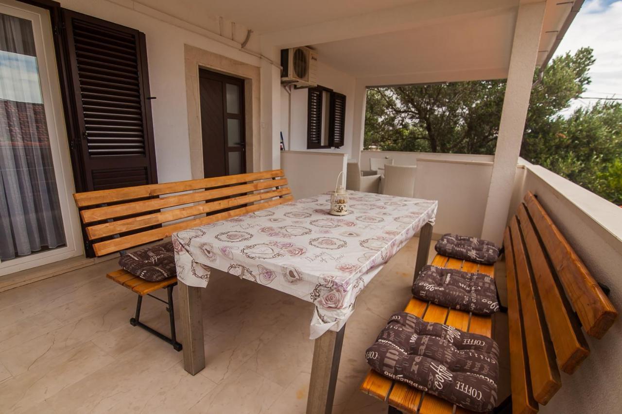 Kos Apartments Bol Kültér fotó